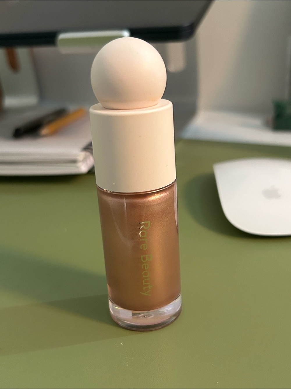 Rare Beauty Liquid Highlighter – Bronze Shimmer